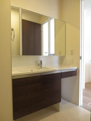 �y���̑��z�@102�@�������ʉ��ϑ�