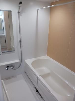 �y���̑��z�@�o�X�^�V�����[