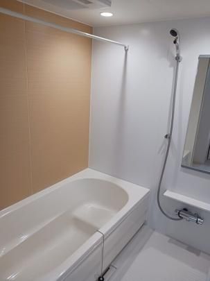 �y���̑��z�@�o�X�^�V�����[