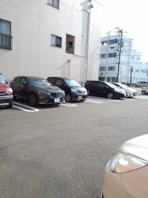 �y���̑��z�@���ԏ�