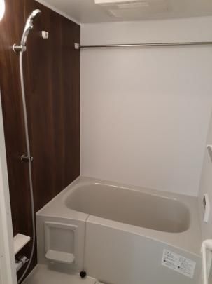 �y���̑��z�@�o�X�^�V�����[