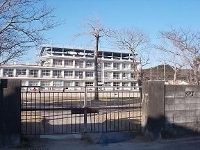 �y���Ӂz�@���쏬�w�Z�F200m