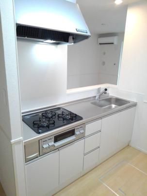 �y���̑��z�@�L�b�`��