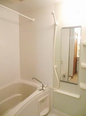 �y���̑��z�@�o�X�^�V�����[