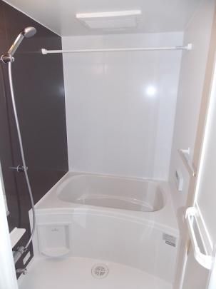 �y���̑��z�@�o�X�^�V�����[