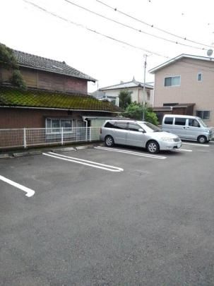 【その他】　駐車場
