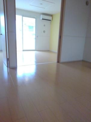 �y���̑��z�@���r���O