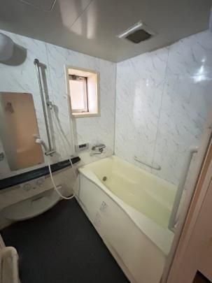 �y���̑��z�@�o�X�^�V�����[