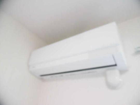 �y���̑��z�@105�@�G�A�R��