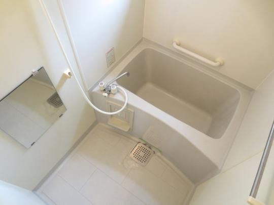 �y���̑��z�@A101�@�o�X���[��