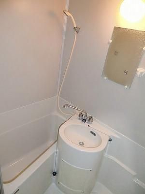 �y���̑��z�@�o�X�^�V�����[