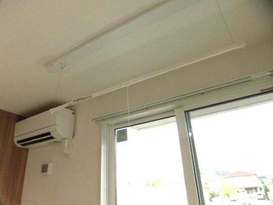 �y���̑��z�@208�@�����������E�G�A�R��