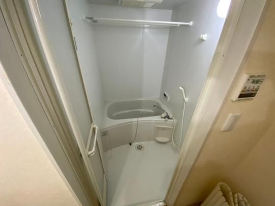 �y���̑��z�@�o�X�^�V�����[