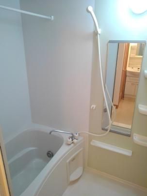 �y���̑��z�@�o�X�^�V�����[