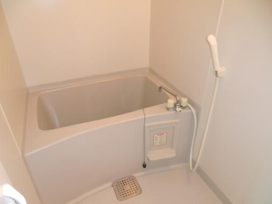 �y���̑��z�@�o�X�^�V�����[