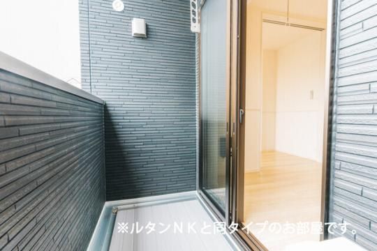 �y���̑��z�@�o���R�j�[