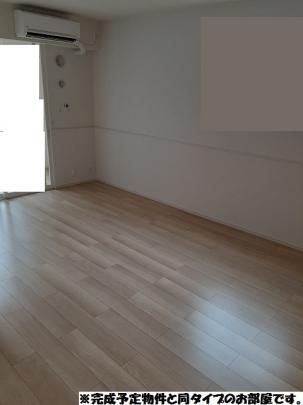 �y���̑��z�@���r���O