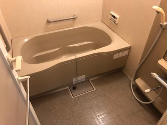 �y���̑��z�@�o�X�^�V�����[