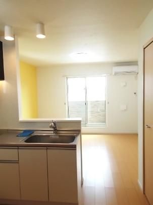 �y���̑��z�@���r���O