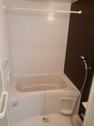 �y���̑��z�@�o�X�^�V�����[