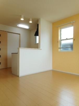 �y���̑��z�@���r���O