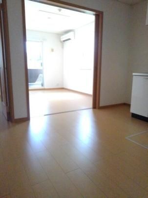 �y���̑��z�@���r���O