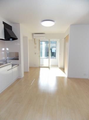 �y���̑��z�@���r���O