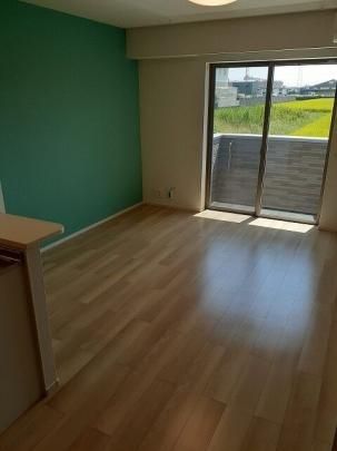 �y���̑��z�@���r���O