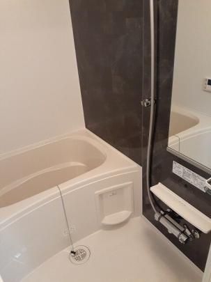 �y���̑��z�@�o�X�^�V�����[