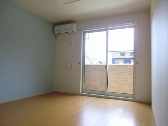 �y���̑��z�@���r���O