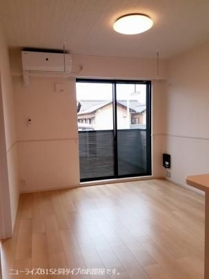 �y���̑��z�@���r���O