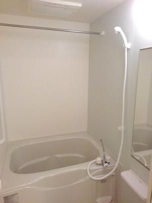 �y���̑��z�@�o�X�^�V�����[