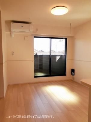 �y���̑��z�@���r���O