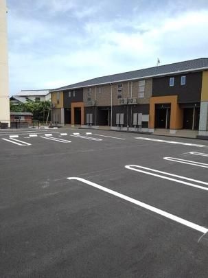 �y���̑��z�@���ԏ�