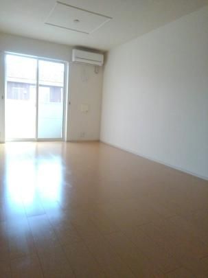 �y���̑��z�@���r���O