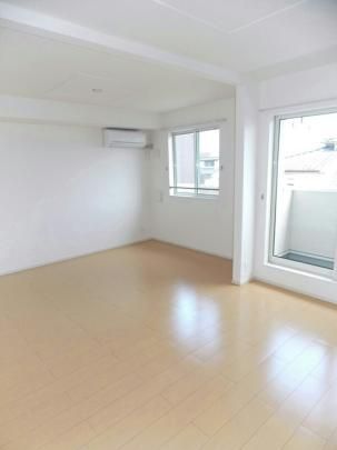 �y���̑��z�@���r���O