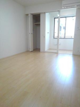 �y���̑��z�@���r���O