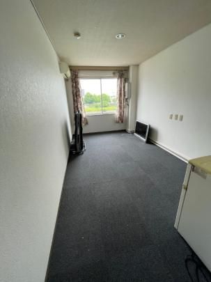 �y���̑��z�@���r���O