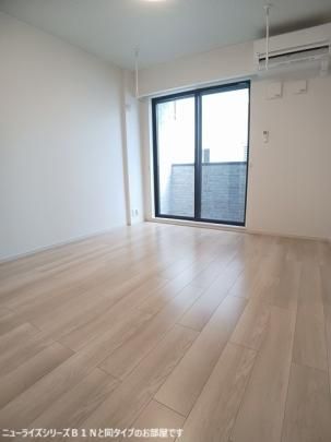 �y���̑��z�@���r���O