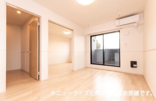 �y���̑��z�@���r���O