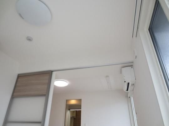 �y���̑��z�@101�@�Ɩ��@�G�A�R���@����������