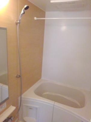 �y���̑��z�@�o�X�^�V�����[