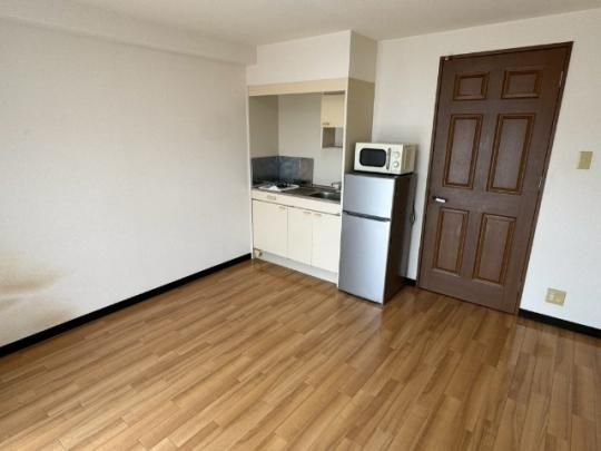 �y���̑��z�@���r���O