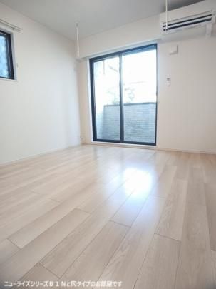 �y���̑��z�@���r���O