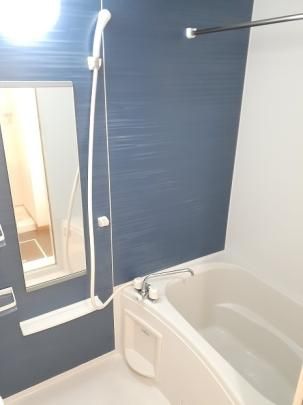 �y���̑��z�@�o�X�^�V�����[