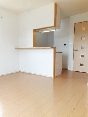 �y���̑��z�@���r���O