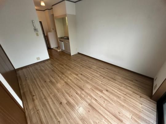 �y���̑��z�@���r���O