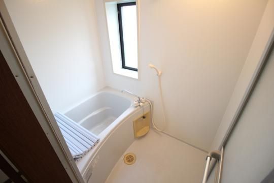 �y���̑��z�@�o�X�^�V�����[