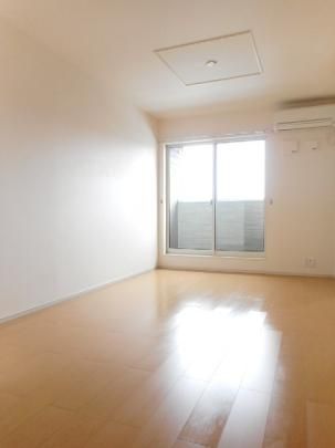 �y���̑��z�@���r���O