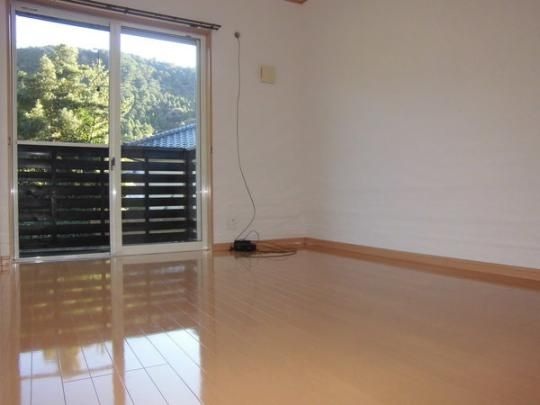 �y���̑��z�@���r���O